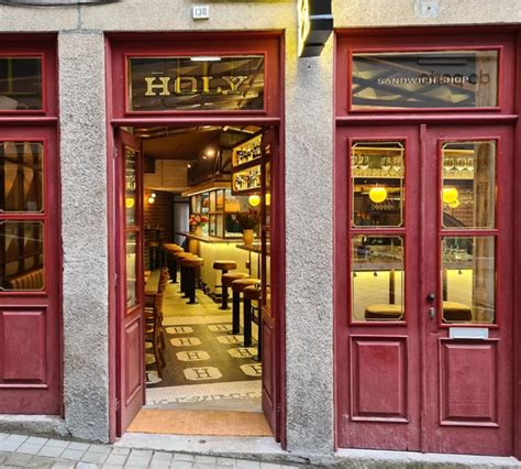 holy porto|HOLY SANDWICH SHOP, Porto